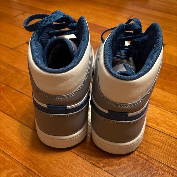 Nike Air Jordan 1 Mid ‘Cement True Blue’ - Picture 4 of 9